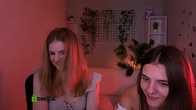 lisa dark  online show from June 26, 3:23 am