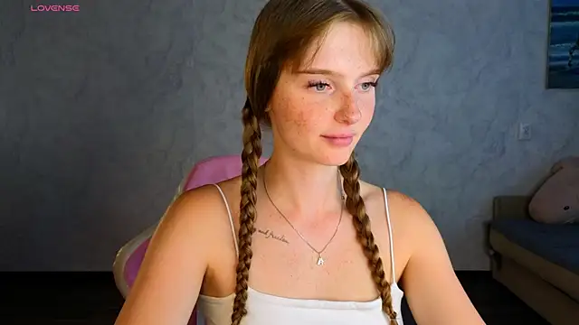 Lovelly molly1 online show from July 18, 3:53 pm