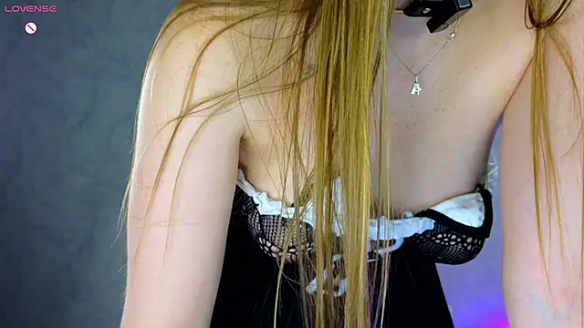 Lovelly molly1 online show from March 31, 5:48 pm