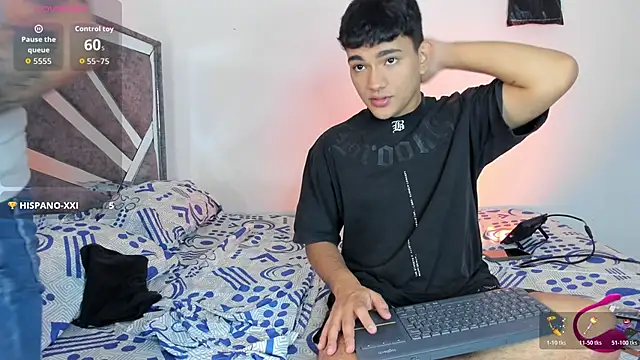 Snapshot of niall_falconn chatting on November 15, 9:30 pm niall falconn online show from November 15, 9:30 pm