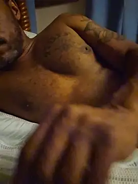 TraddyZaddy online show from May 17, 3:39 am