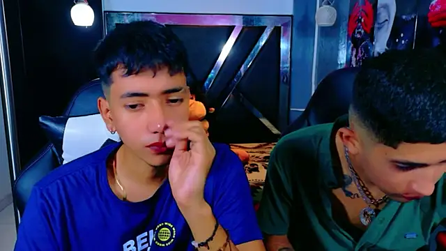 Snapshot of darwinandbrayann chatting on November 21, 9:14 pm darwinandbrayann online show from November 21, 9:14 pm