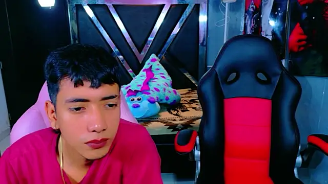 Snapshot of darwinandbrayann chatting on November 19, 9:26 pm darwinandbrayann online show from November 19, 9:26 pm