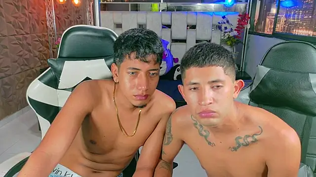 Snapshot of darwinandbrayann chatting on November 5, 7:39 pm darwinandbrayann online show from November 5, 7:39 pm