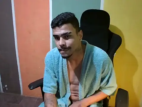 Snapshot of Joao_BRL chatting on November 18, 4:16 am Joao BRL online show from November 18, 4:16 am