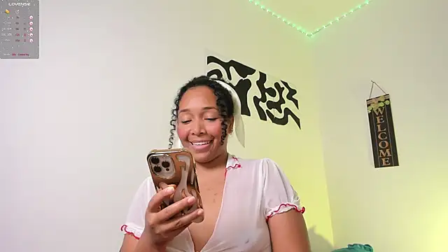 Snapshot of SHAILABROWN chatting on November 7, 7:57 am SHAILABROWN online show from November 7, 7:57 am