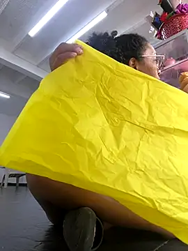 Snapshot of SHAILABROWN chatting on November 16, 8:35 pm SHAILABROWN online show from November 16, 8:35 pm