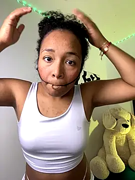 Snapshot of SHAILABROWN chatting on December 1, 3:18 am SHAILABROWN online show from December 1, 3:18 am