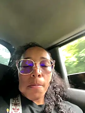 Snapshot of SHAILABROWN chatting on November 6, 7:51 pm SHAILABROWN online show from November 6, 7:51 pm