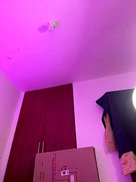 Snapshot of SHAILABROWN chatting on November 29, 9:26 pm SHAILABROWN online show from November 29, 9:26 pm