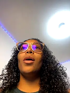 Snapshot of SHAILABROWN chatting on November 13, 9:19 pm SHAILABROWN online show from November 13, 9:19 pm