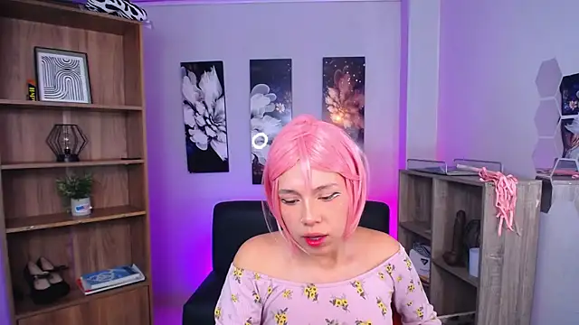 Snapshot of roseefancy19 chatting on December 3, 11:31 am roseefancy19 online show from December 3, 11:31 am