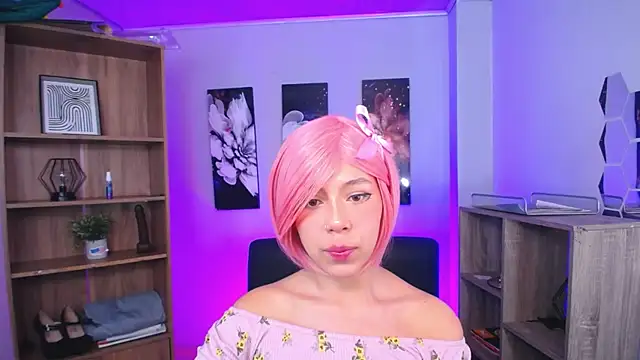 Snapshot of roseefancy19 chatting on November 21, 12:15 pm roseefancy19 online show from November 21, 12:15 pm