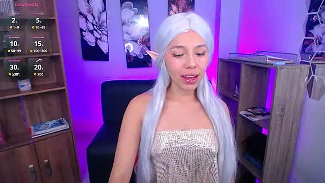 Snapshot of roseefancy19 chatting on November 4, 11:03 am roseefancy19 online show from November 4, 11:03 am