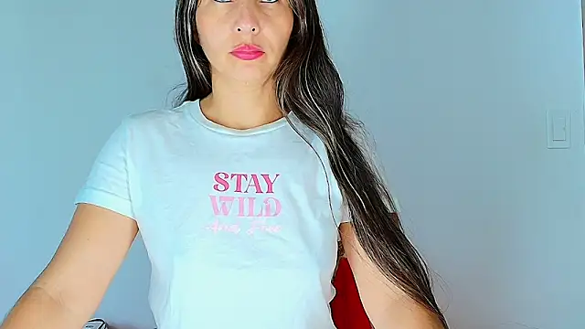 alana pink95 online show from March 5, 12:24 pm