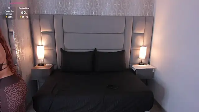 lexiee   online show from December 3, 11:53 am