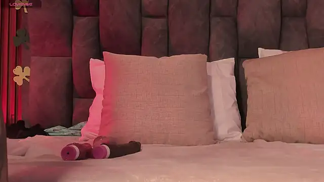 Megan Mill online show from March 20, 12:06 pm