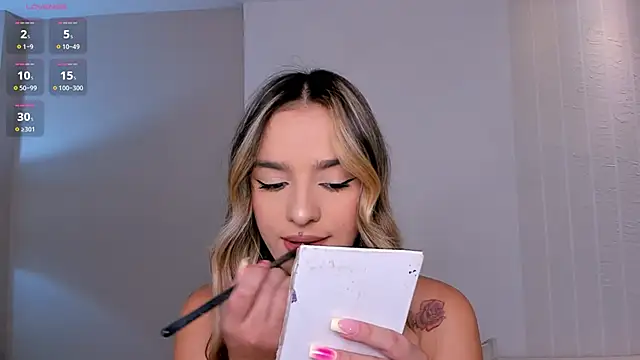 LaurentRosse1 online show from April 10, 8:16 pm