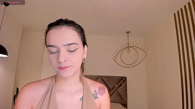 LaurentRosse1 online show from May 21, 7:00 pm