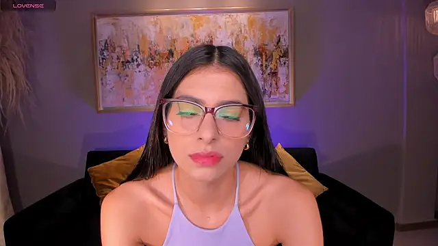 BellaConnorX online show from May 8, 5:00 am