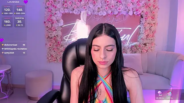 BellaConnorX online show from April 11, 7:45 am