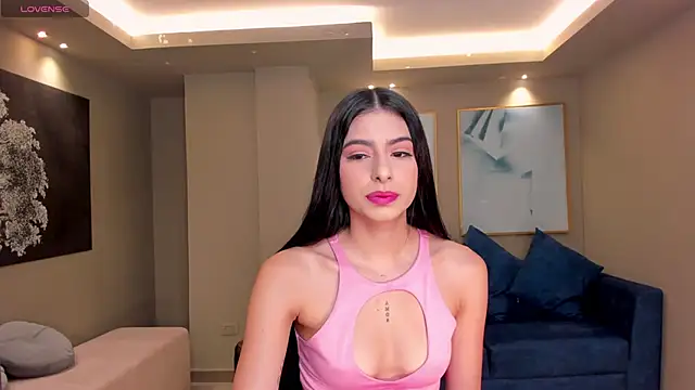 Snapshot of BellaConnorX chatting on November 12, 3:32 am BellaConnorX online show from November 12, 3:32 am