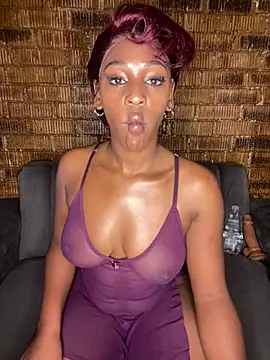 SP1CY MOMMY online show from April 17, 9:17 pm