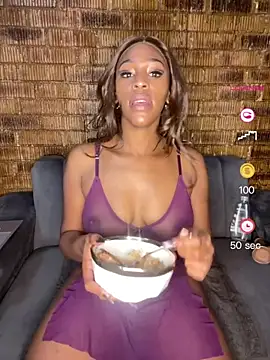 SP1CY MOMMY online show from April 24, 2:30 pm