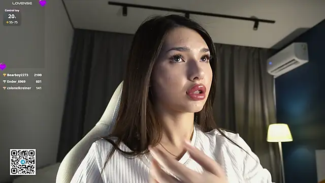 candylolly   online show from November 15, 7:12 am