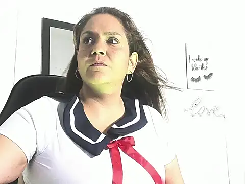 Evaa white online show from January 12, 12:34 pm