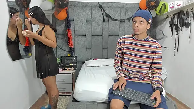 DamianandEva online show from November 4, 11:58 am