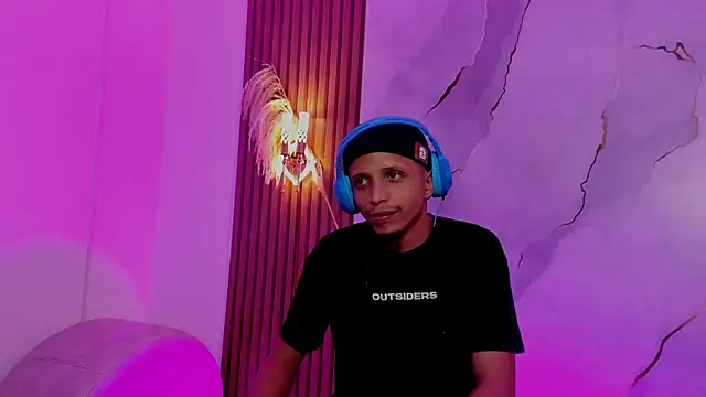 DamianandEva online show from April 12, 12:19 pm