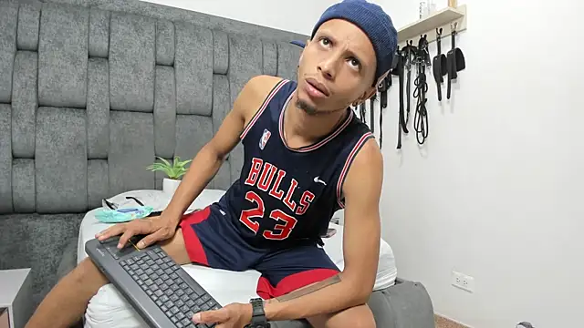 DamianandEva online show from November 10, 12:10 pm