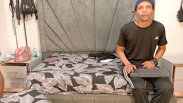 DamianandEva online show from February 4, 1:17 pm