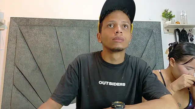 DamianandEva online show from March 24, 12:05 pm