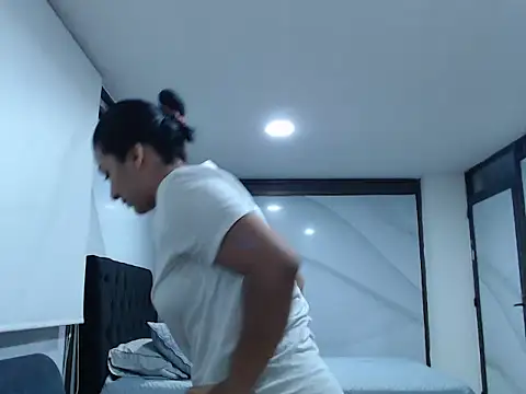 CamilaaOficial online show from November 16, 3:22 am