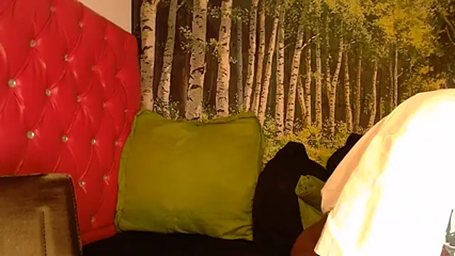 Snapshot of Lucile_Carrie chatting on July 15, 4:52 am Lucile Carrie online show from July 15, 4:52 am