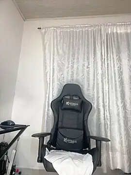 Natural BIGASS Nina online show from February 19, 8:06 pm