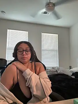 minha baby online show from March 22, 4:52 pm