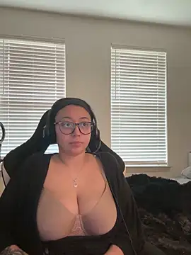 minha baby online show from April 15, 12:05 am