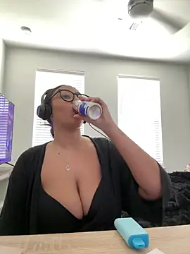 minha baby online show from January 6, 9:08 pm