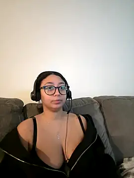 minha baby online show from December 3, 4:50 pm