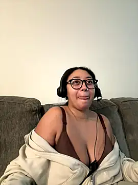 minha baby online show from December 14, 8:58 pm