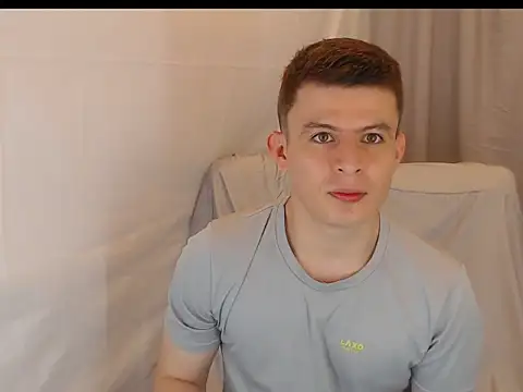 Snapshot of MARCUS_FIRE chatting on December 4, 7:13 pm MARCUS FIRE online show from December 4, 7:13 pm