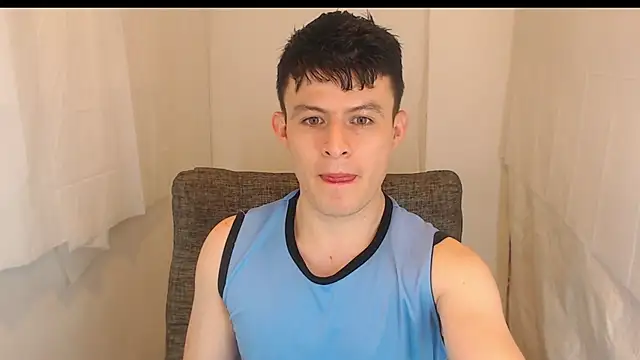 Snapshot of MARCUS_FIRE chatting on December 16, 3:44 am MARCUS FIRE online show from December 16, 3:44 am