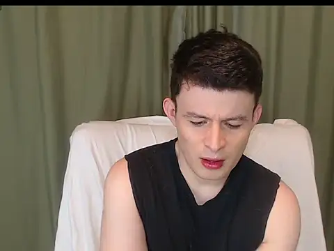 Snapshot of MARCUS_FIRE chatting on November 13, 9:08 pm MARCUS FIRE online show from November 13, 9:08 pm