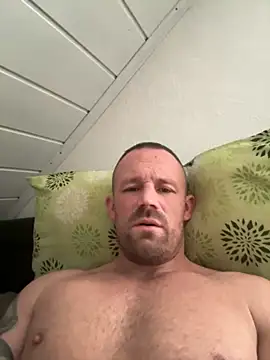 Snapshot of superbertok chatting on November 18, 8:50 am superbertok online show from November 18, 8:50 am