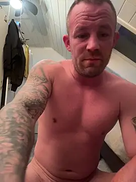 superbertok online show from December 18, 5:34 am