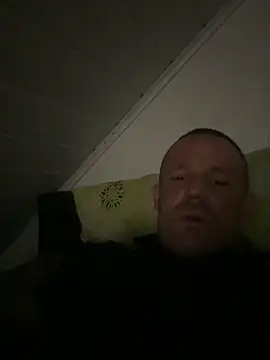 Snapshot of superbertok chatting on November 21, 10:09 pm superbertok online show from November 21, 10:09 pm