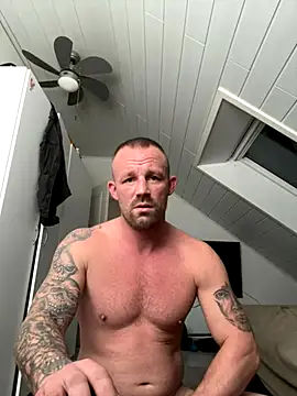 Snapshot of superbertok chatting on November 17, 11:03 am superbertok online show from November 17, 11:03 am